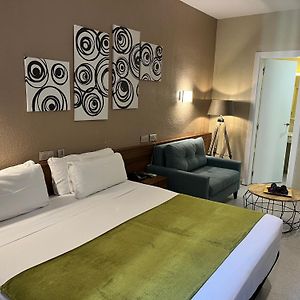 Pension Iznajar Barcelona